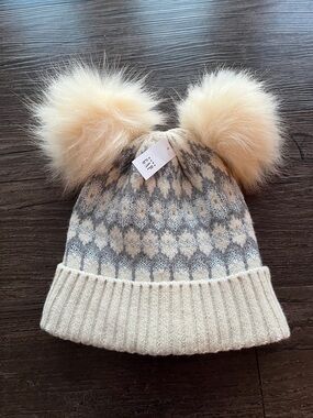 Gap Kids Cream & Gray Double Pom Pom Knit Beanie Size Small/Medium
